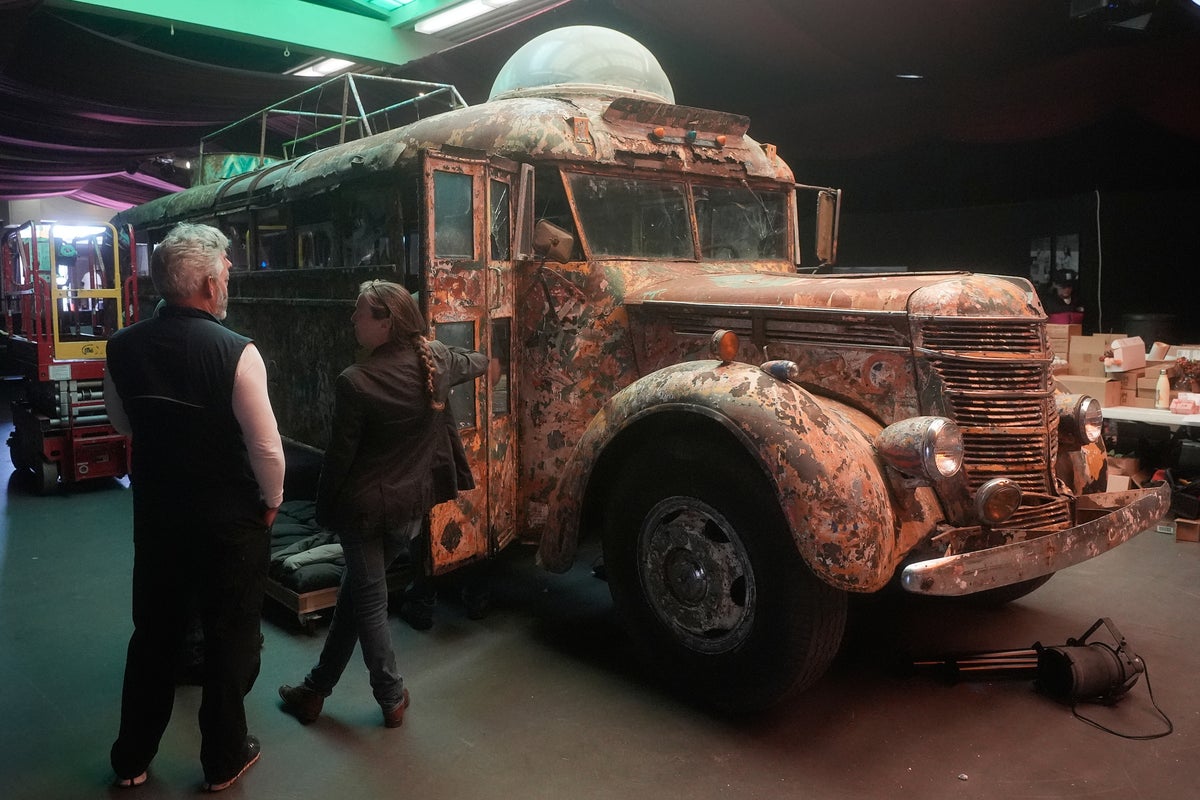 Psychedelic ‘Furthur’ bus rolls back into San Francisco after 60 years