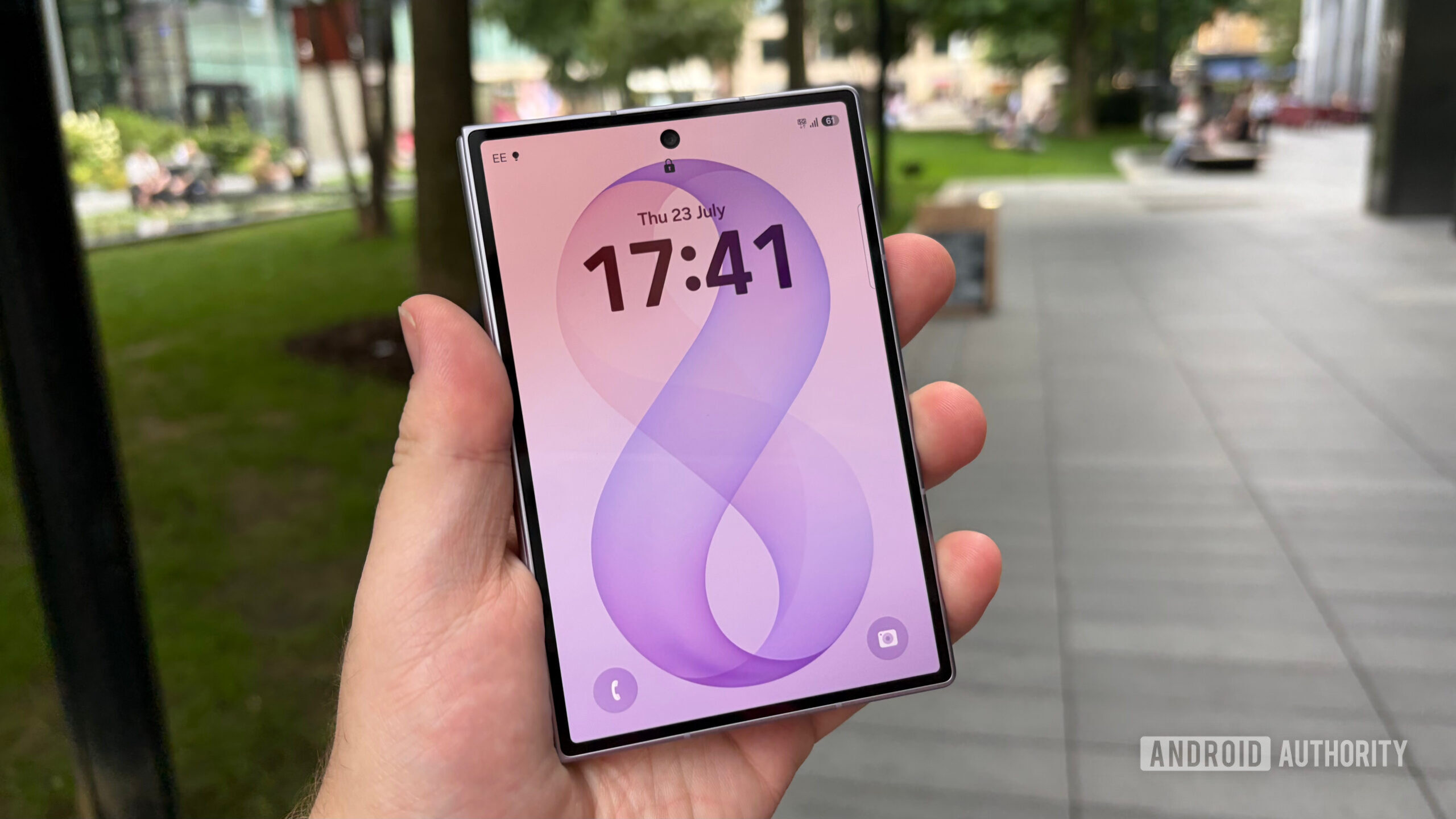 Galaxy Z Fold 8 cover display