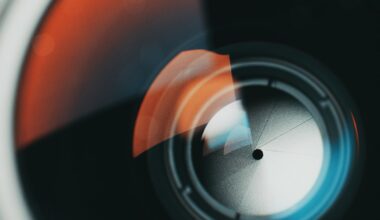 Photographic aperture camera lens