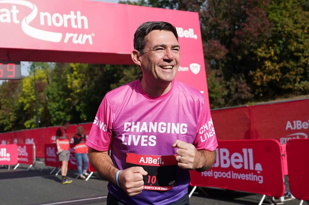 UK Prime Minister Andy Burnham completes world’s largest half marathon