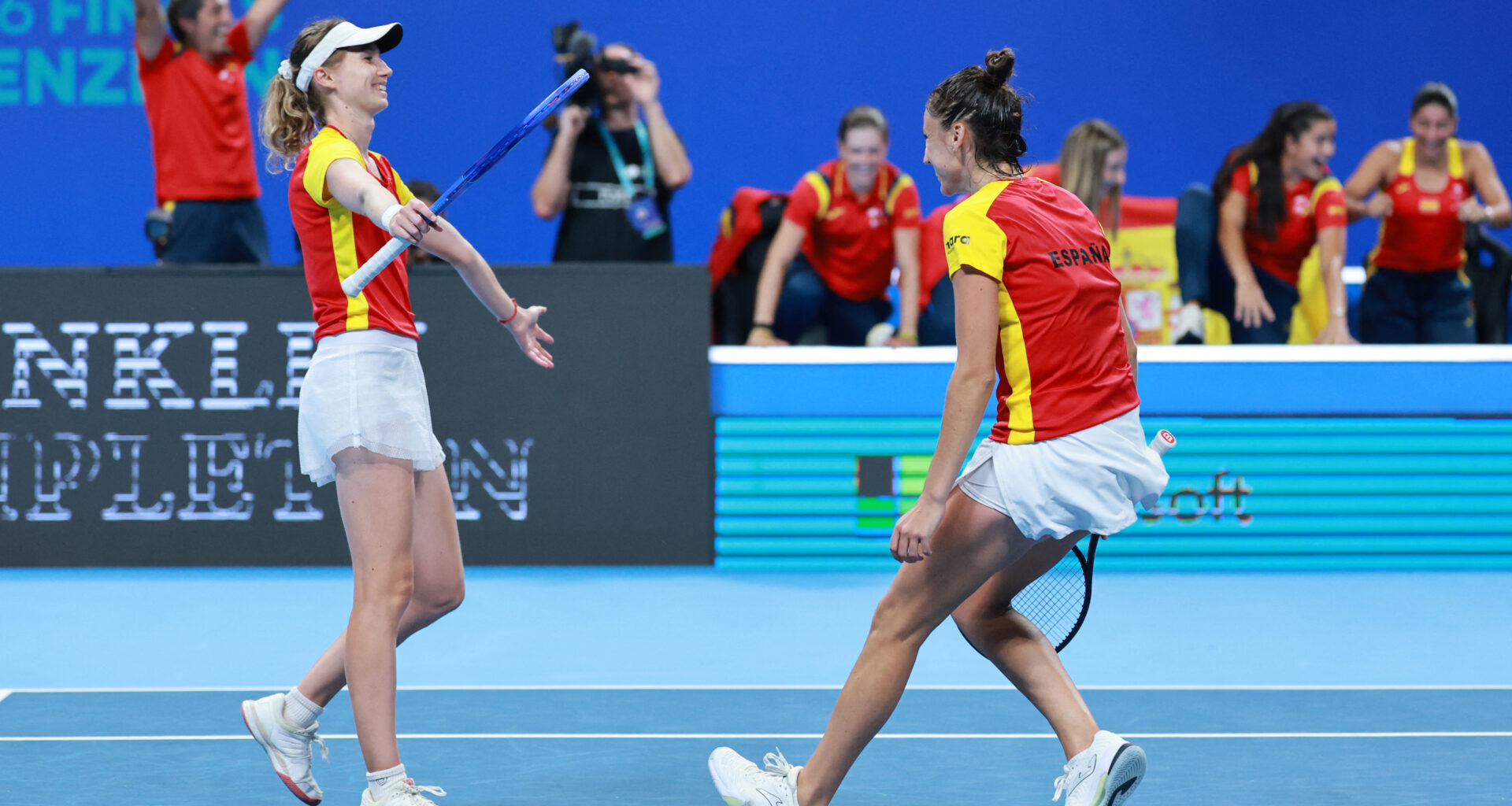 Spain, Czechia advance to Billie Jean King Cup semifinals