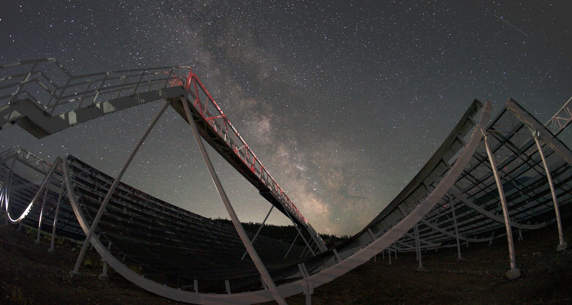 Ancient hydrogen spotted in the early universe could open a new way to study space's baffling expansion