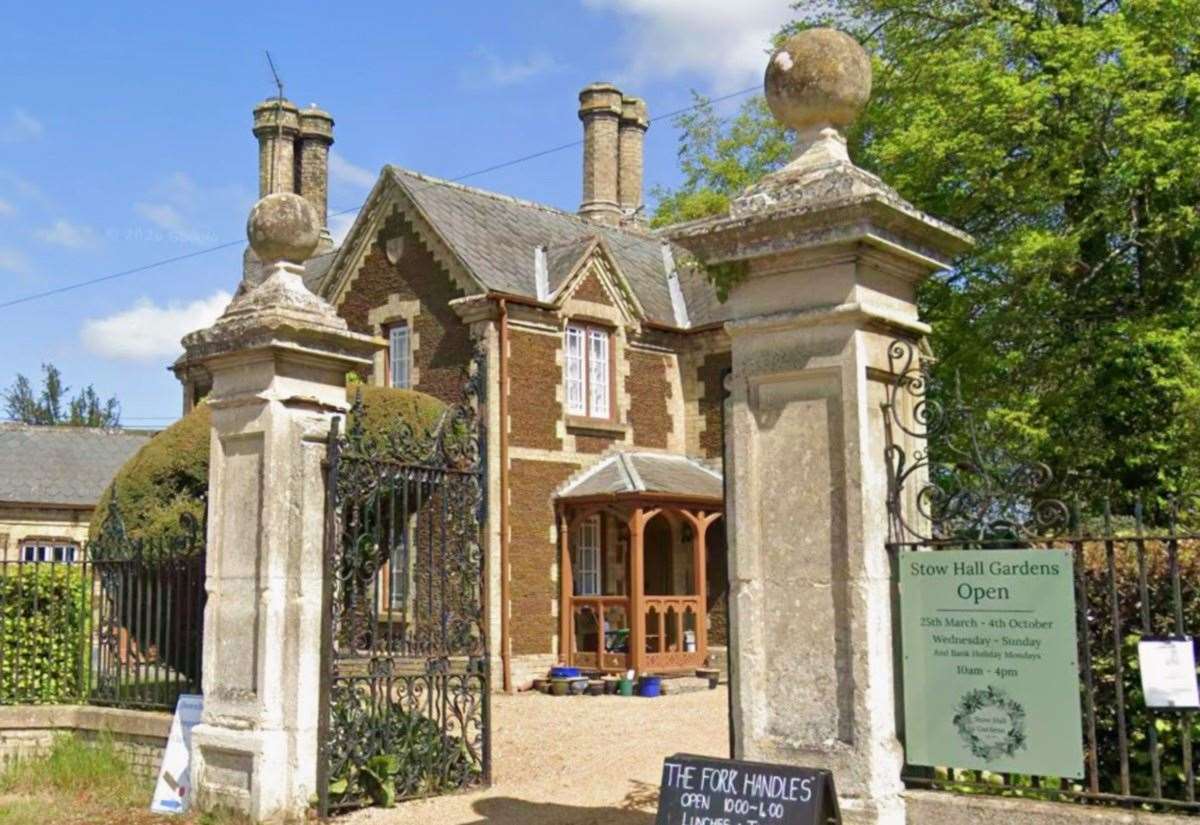 Stow Hall Park in Stow Bardolph hopes to expand tennis court to include padel