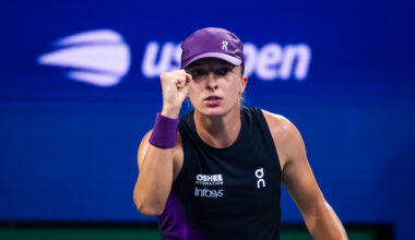 Late break propels Swiatek to straight-sets win in US Open first round