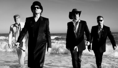 U2