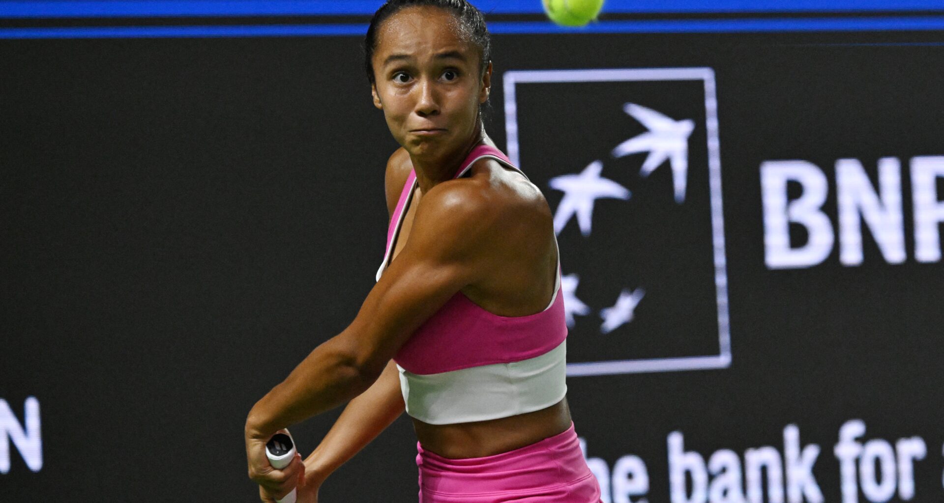 From a set down to the final: Fernandez rallies past Chwalinska