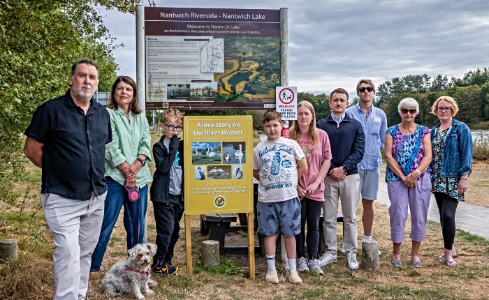 Nantwich Lake swans campaign group