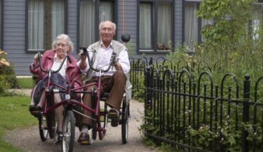 Not everyone wants to be in a nursing home. A Dutch dementia village is one alternative – The Irish Times