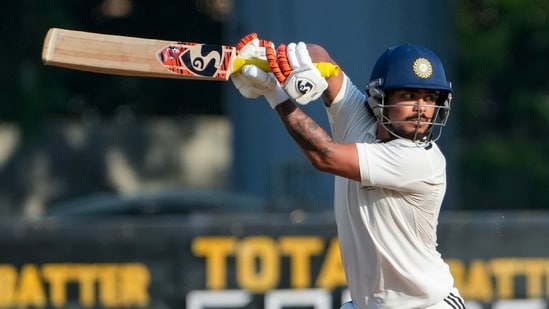 EZ vs SZ Live Score, Duleep Trophy 2026 final: Ishan Kishan is looking good in the second innings. EZ vs SZ Live Score, Duleep Trophy 2026 final: Ishan Kishan is looking good in the second innings.