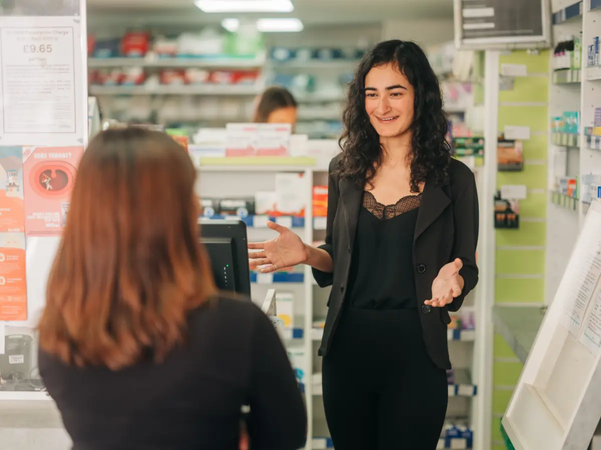 Pharmacies to offer treatment for migraines, acne and 3 other common conditions