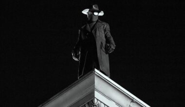 Ben Reilly/Spiderman (Nicolas Cage) in Spider-Noir