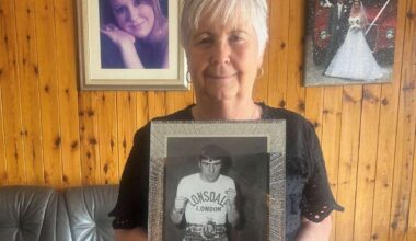Tributes to ex featherweight champ Jimmy Revie, from Strood, as family raise awareness of boxing aftercare charity Ringside Charitable Trust