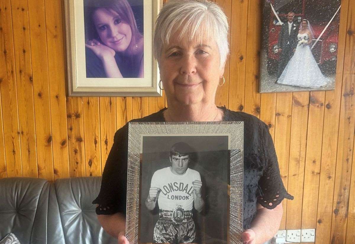 Tributes to ex featherweight champ Jimmy Revie, from Strood, as family raise awareness of boxing aftercare charity Ringside Charitable Trust