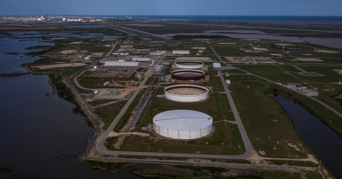 US to withdraw more oil from emergency stockpile as country faces rising fuel prices