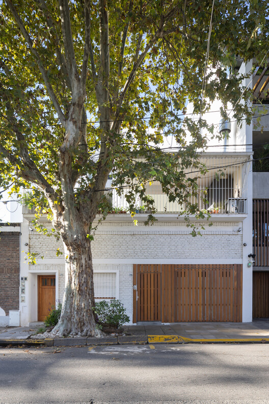 Paroissien House / Veronica Gilotaux - Image 1 of 42
