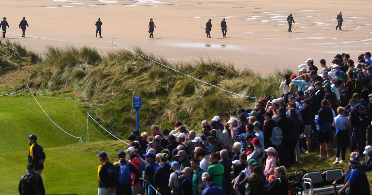 Shane Lowry surges ahead as Doonbeg security teams swarm for Donald Trump’s arrival – The Irish Times