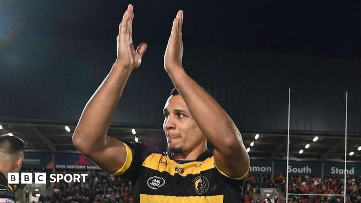 York Knights winger Ben Jones-Bishop looking upwards and applauding the fans before the match