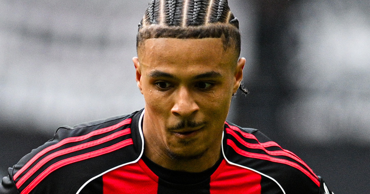 Jean-Mattéo Bahoya becomes our final summer signing!