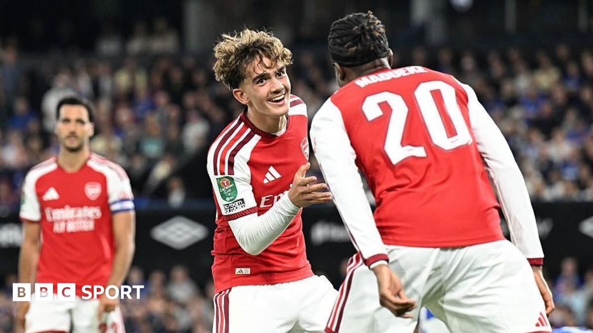 Max Dowman celebrates a goal with Noni Madueke
