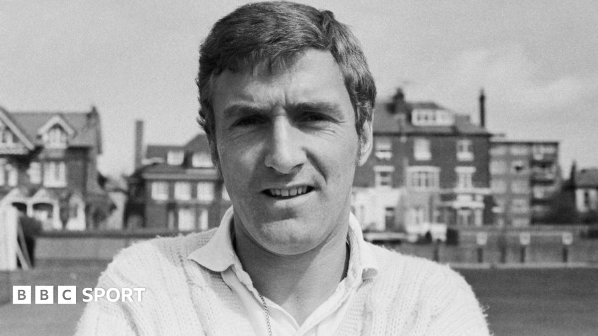 Black-and-white head-and-shoulders shot of Tony Buss.