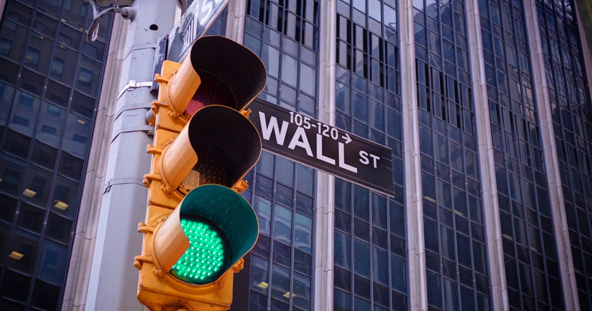 MARKETS LIVE: Nasdaq extends record run as AI trade offsets Dow weakness
