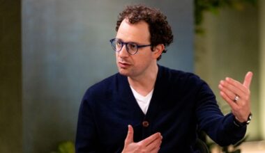 Anthropic CEO calls for ‘pacing the frontier’ of AI race amid safety concerns