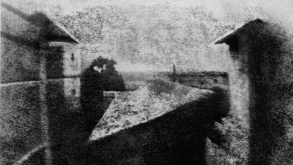 The first-ever photograph is returning home to France for first time in 200 years