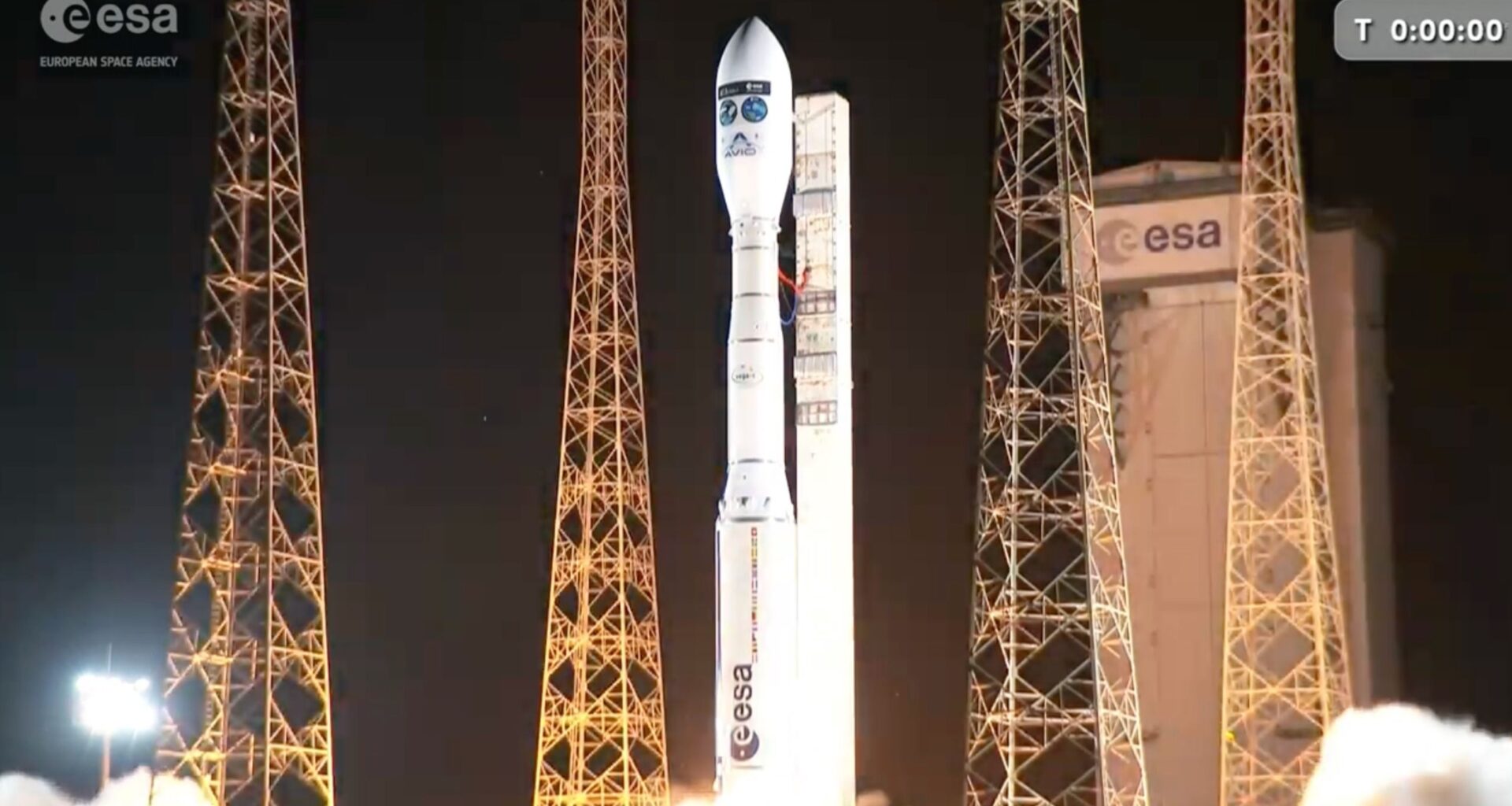 Vega C rocket launches 2 European Earth-observing satellites to orbit from South America