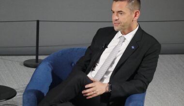 Isaacman says NASA ‘dodged a bullet’ with Chinese lunar mission delay