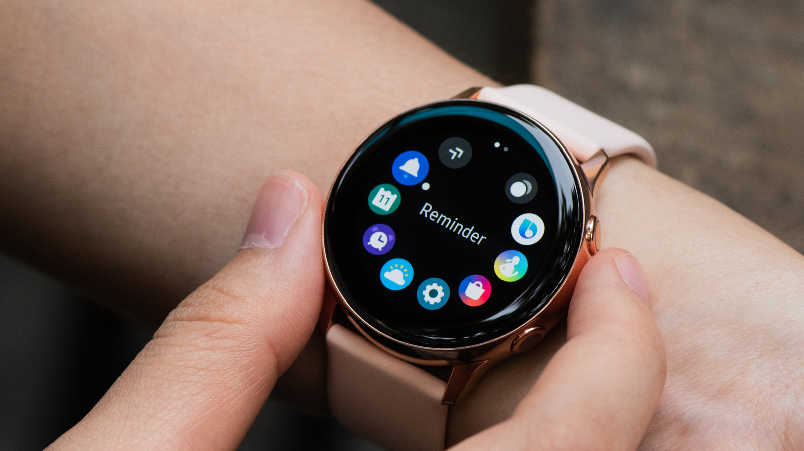 5 Galaxy Watch Apps That Can Work With Your TV