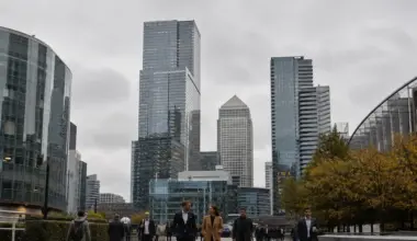 In London, bankers and lawyers earned over £1bn from takeovers — The Guardian