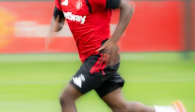 Baleba trains at Carrington - Official Manchester United Website