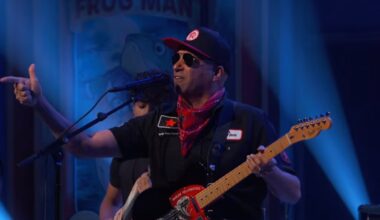 Watch Tom Morello Perform 'Soldier in the Army of Love' on 'Kimmel'