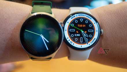 Motorola Moto Watch Ultra vs Google Pixel Watch 5 45mm