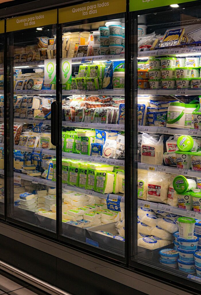Aita: My Girlfriend Is Allergic To Milk And Doesn’t Want Any Milk Products In The House