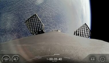 SpaceX launches mystery mission for US Space Force from California (photos)