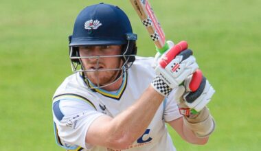 Dom Bess has put Yorkshire in a good position against Somerset (SWpix)
