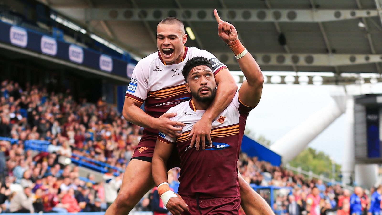 Super League: Huddersfield Giants thrash Castleford Tigers in Accu Stadium swansong | Rugby League News