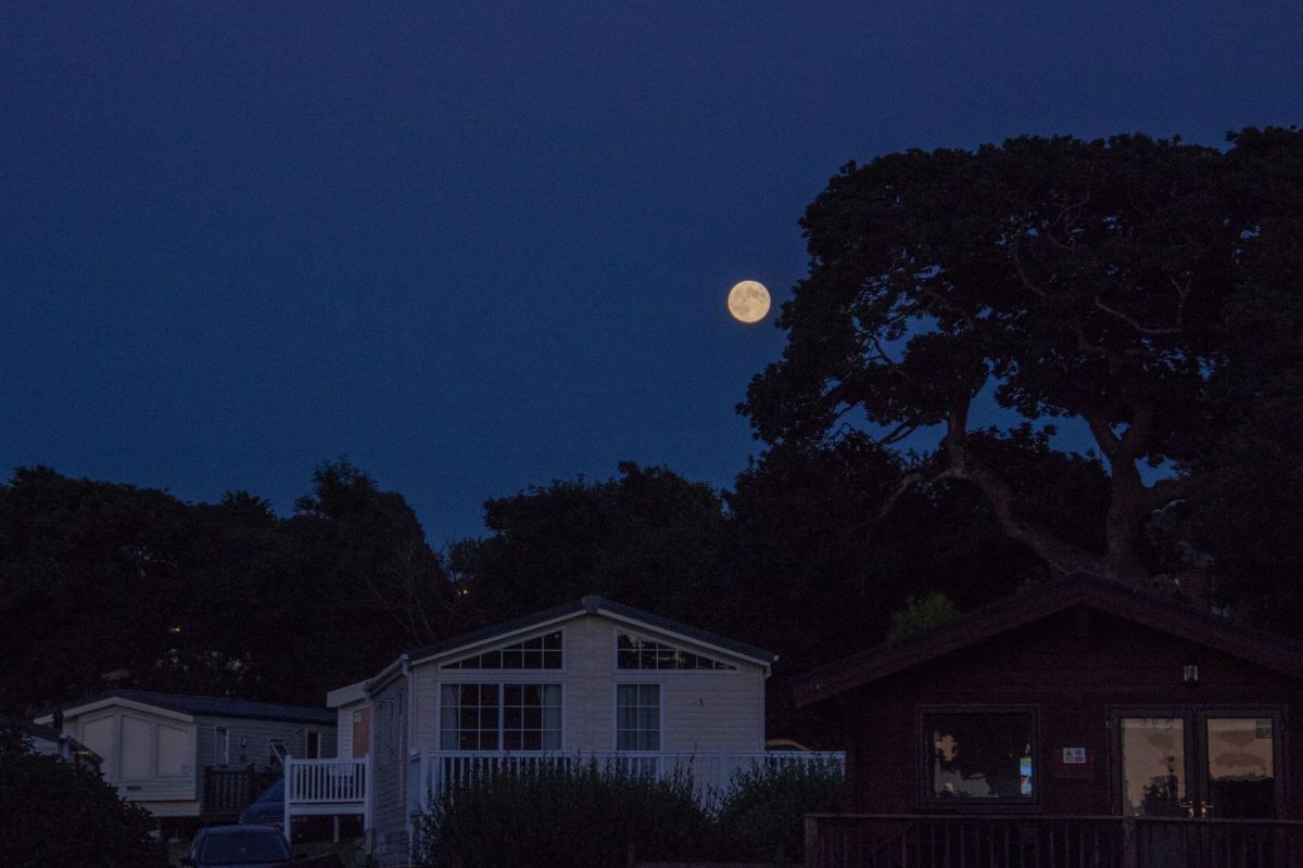 Two Welsh locations named among best places to see Harvest Moon this week
