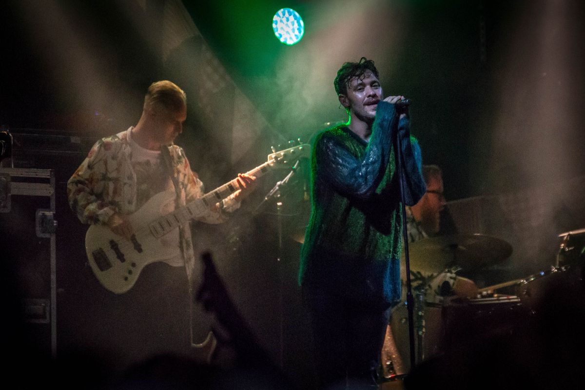 Beloved British pop star set to bring his UK tour to Cardiff next year