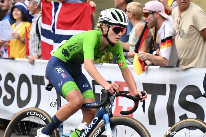Urska Zigart in action at the 2025 Kigali World Championships