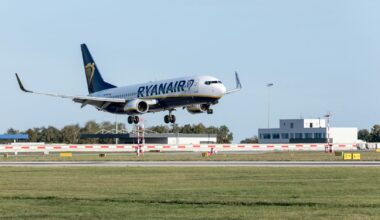 Ryanair threatens United Kingdom flight cuts over taxes