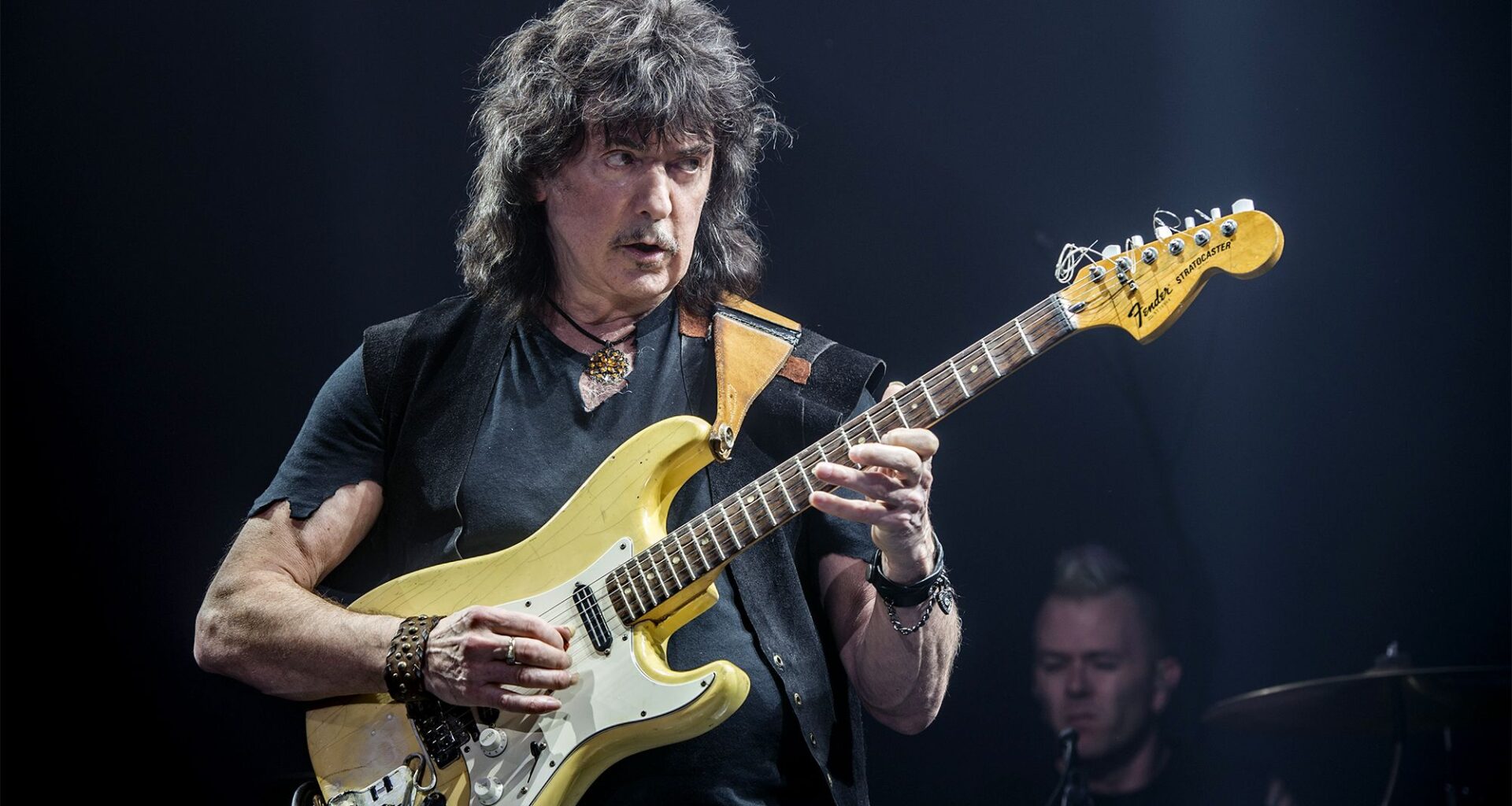 In a brand-new interview, Ritchie Blackmore says Deep Purple reunion was like coming back from war: “Everybody thought I was dead. And there I was — I was alive.”