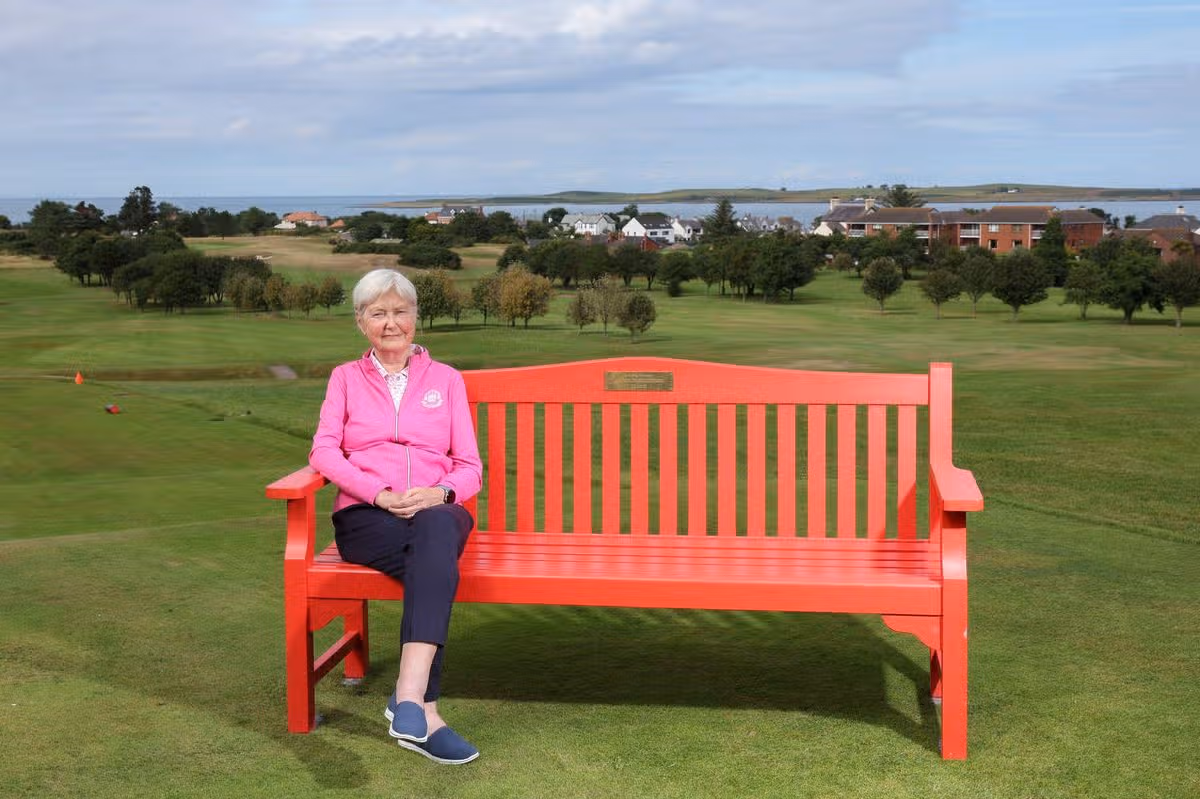 Heart transplant recipient Valerie McIlveen was diagnosed with dilated cardiomyopathy after becoming breathless and collapsing while playing golf