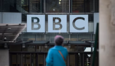 BBC to overhaul licence fee with ‘YouTube tax’ on streaming services