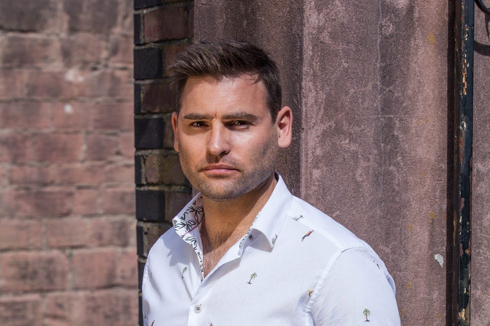 Stuart Manning as Russ Owen in Hollyoaks stuart manning as russ owen in hollyoaks