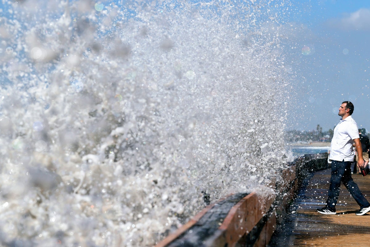 A major flood threat from a Pacific hurricane is sweeping the US
