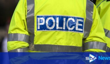 Masked man threatened shop worker with knife in attempted robbery in Dumfries
