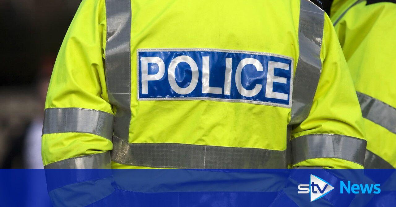 Masked man threatened shop worker with knife in attempted robbery in Dumfries