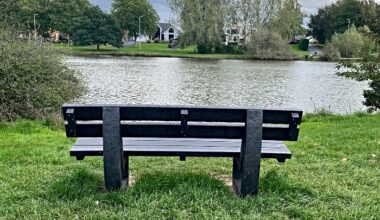 Kim Woodburn bench next to Nantwich Lake